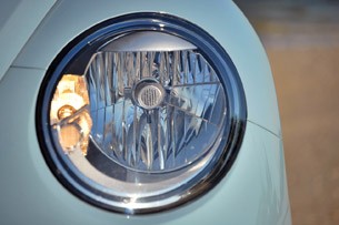 2013 Volkswagen Beetle Turbo Convertible headlight