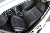 2013 BMW X1 front seats