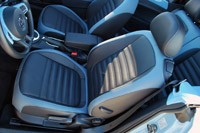 2013 Volkswagen Beetle Turbo Convertible front seats