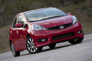 2013 Honda Fit Sport front 3/4 view