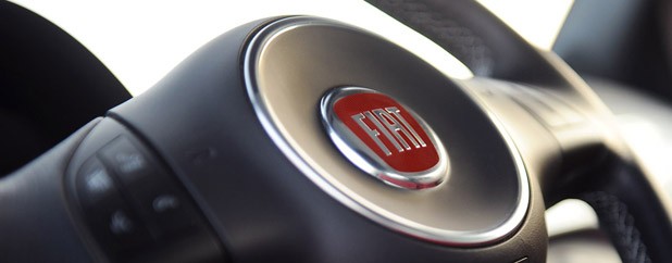 2013 Fiat 500 Turbo steering wheel