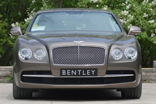 2014 Bentley Flying Spur front view