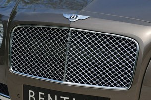 2014 Bentley Flying Spur grille