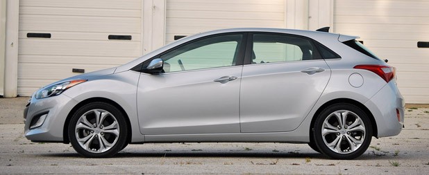 2013 Hyundai Elantra GT side view