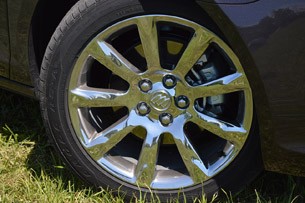 2014 Buick LaCrosse wheel