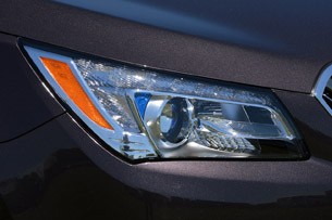2014 Buick LaCrosse headlight