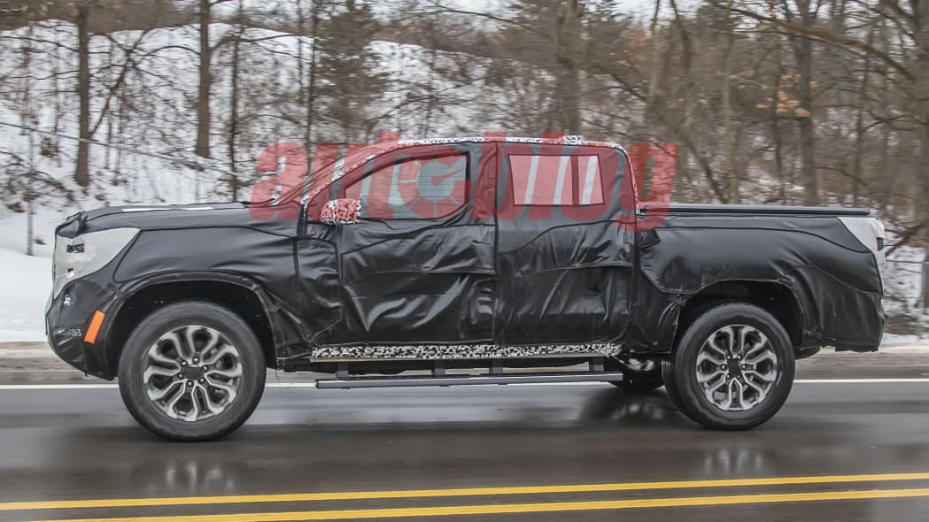 GMC Canyon spied