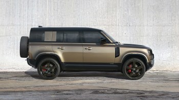 2020 Land Rover Defender Is A Tiny Retro Range Rover Autoblog