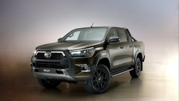 2020 Toyota Hilux Announced With Design Updates New Engine Autoblog