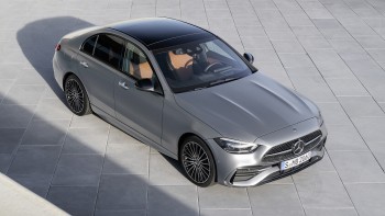 22 Mercedes Benz C Class Revealed With S Class Style Interior Autoblog