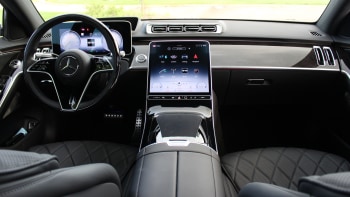 21 Mercedes Benz S Class Interior Review The Highs And Lows Of Trendsetting