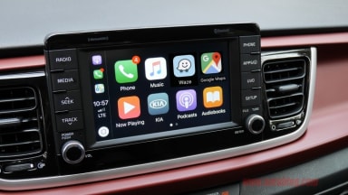 Apple CarPlay to operate with Google Maps and Waze - Autoblog