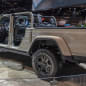 2020-jeep-gladiator-mojave-chicago-02