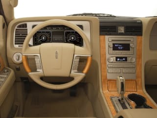2008 Lincoln Navigator L Vs 2008 Cadillac Escalade And 2008