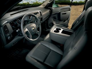 2014 Chevrolet Silverado 2500hd Vs 2014 Gmc Sierra 2500hd And 2014 Ram 2500 Interior Photos