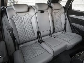 2018 Volvo Xc60 Vs 2018 Bmw X4 And 2018 Audi Q5 Interior Photos