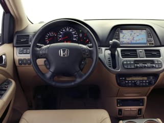 2010 Honda Odyssey Vs 2010 Dodge Grand Caravan And 2010