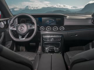 2018 Rolls Royce Wraith Vs 2018 Mercedes Benz E Class And