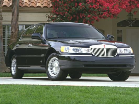 2000 Lincoln Town Car Executive 4dr Sedan Equipment