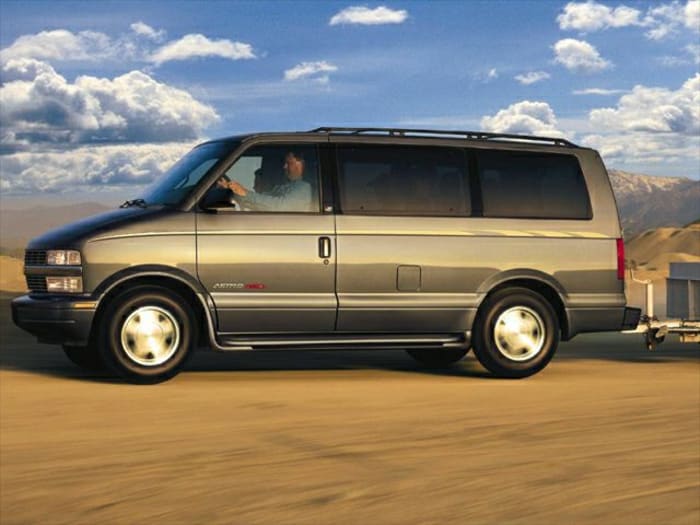 2000 Chevrolet Astro LT All-Wheel Drive Passenger Van : Trim Details ...