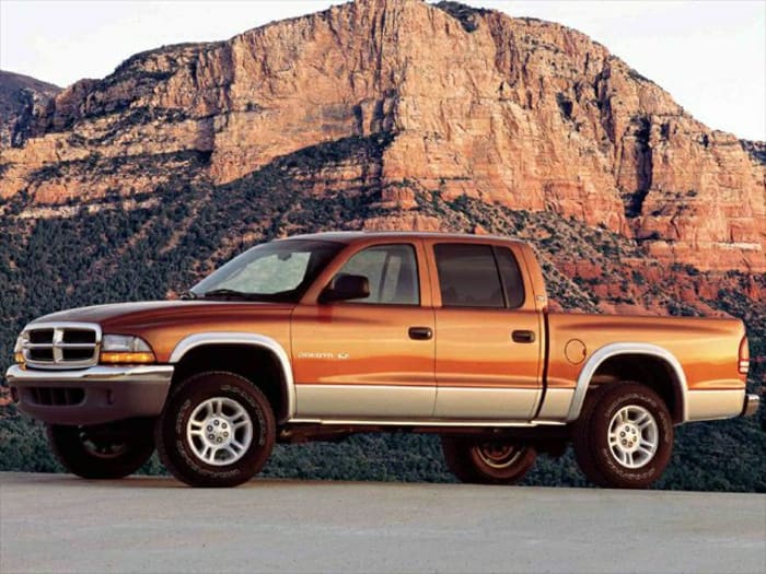 2001 Dodge Dakota SLT 4x4 Quad Cab 131 in. WB Specs and Prices