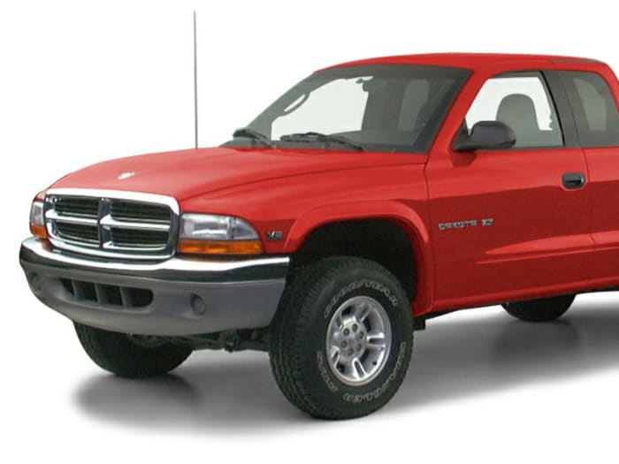 2000 Dodge Dakota SLT 4x4 Club Cab 6.3 ft. box 131 in. WB Truck Trim