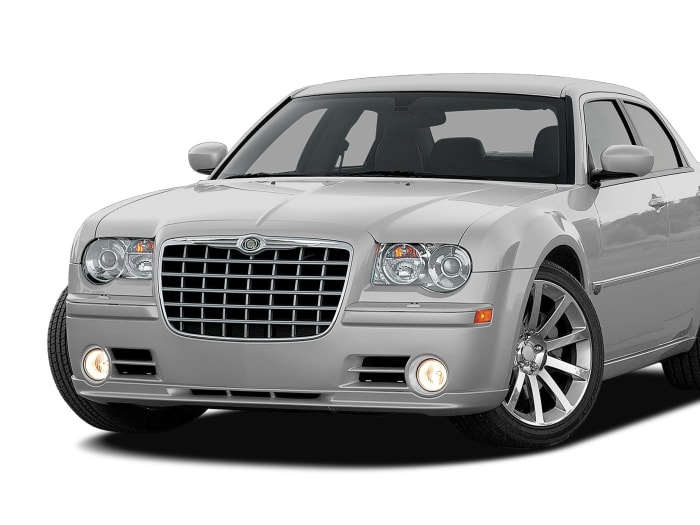 2009 Chrysler 300C SRT8 4dr Rear-wheel Drive Sedan for Sale - Autoblog