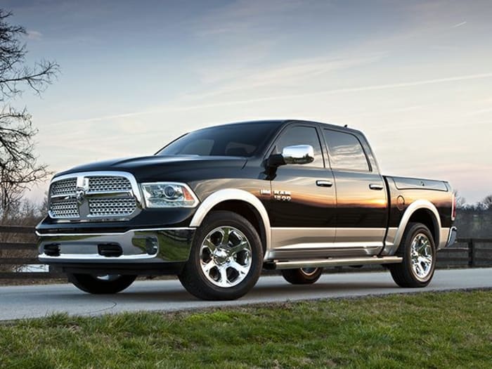 2013 RAM 1500 SLT 4x4 Crew Cab 140 in. WB Specs and Prices