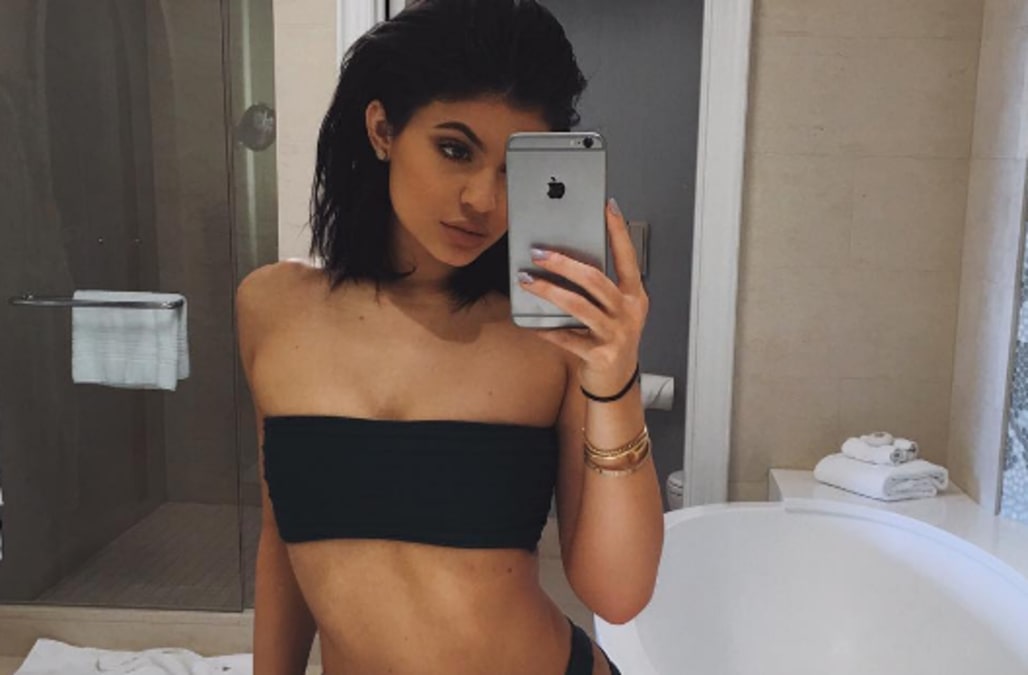 Kylie Jenners Hottest Instagrams Of 2016 Aol Entertainment 