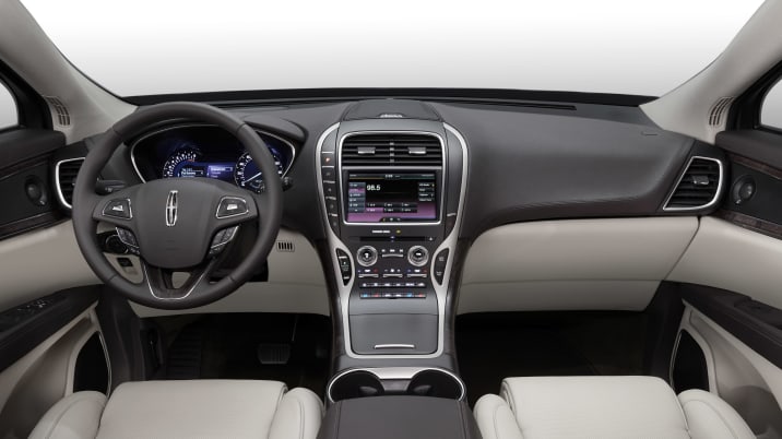 2016 Lincoln MKX interior