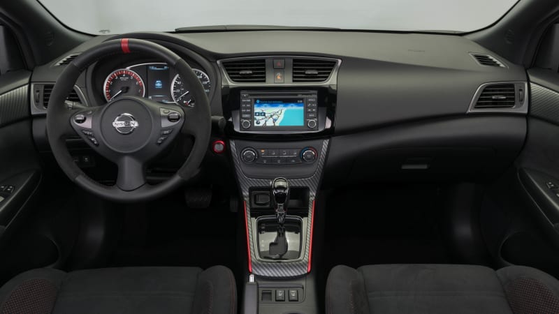 Nissan Sentra NISMO interior