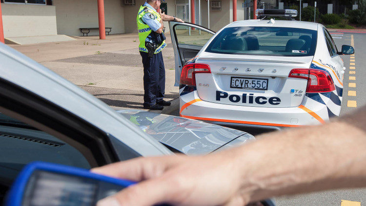 volvo-s60-polestar-australian-federal-police-car-photo-gallery