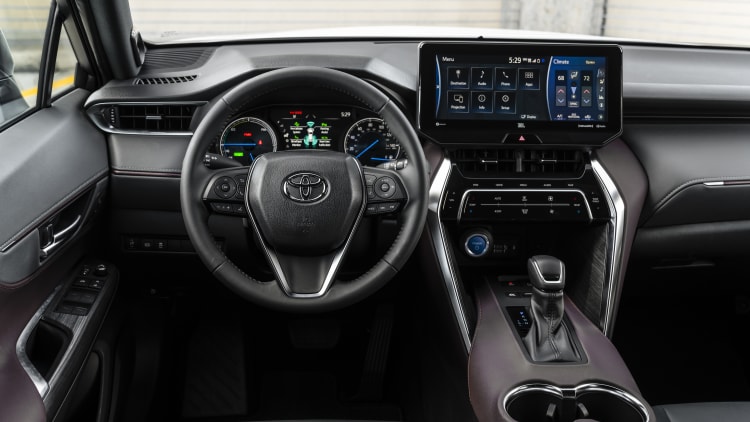 2021 Toyota Venza interior Photo Gallery