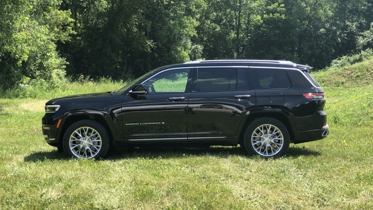 2021 Jeep Grand Cherokee L First Drive Photo Gallery