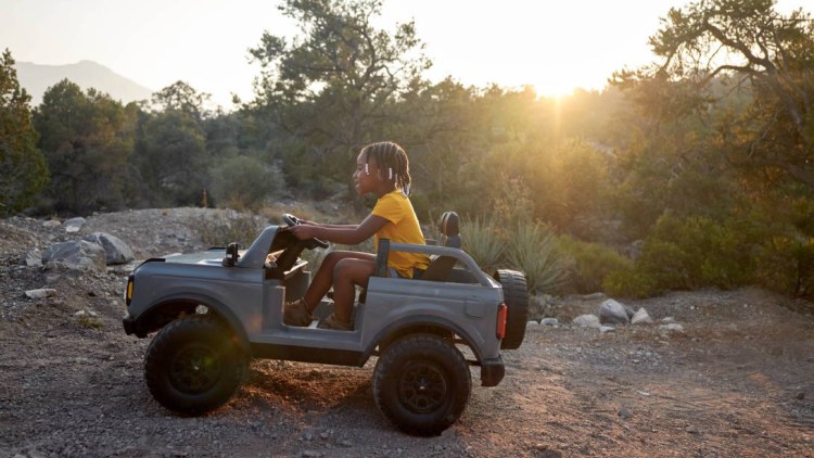 Kid Trax Ford Bronco Photo Gallery