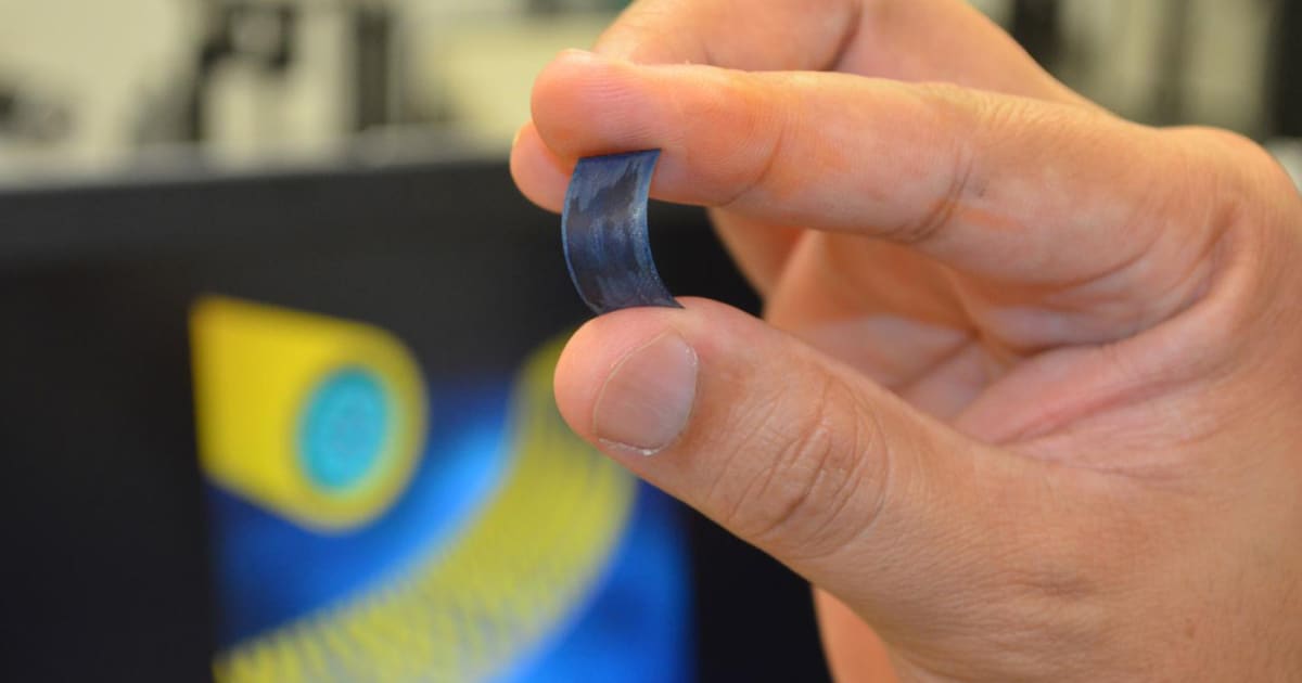 New battery tech lasts for days, charges in seconds