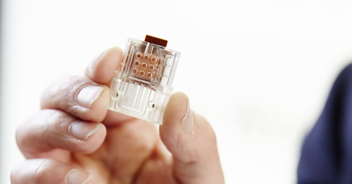 Scientists developed a USB stick that can perform an HIV test