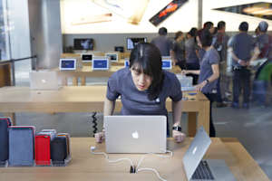 Apple is reportedly putting Mac development on the back burner