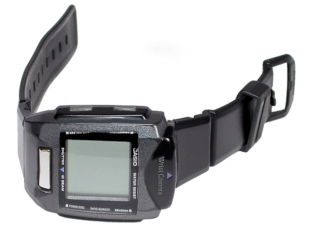 Time Machines: Casio gets smart at CES 2000