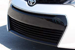 2014 Toyota Corolla grille