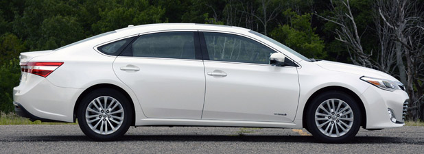 2013 Toyota Avalon Hybrid