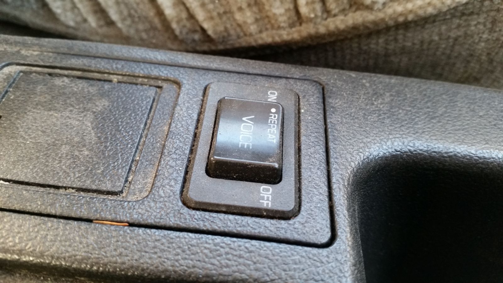 1987 Nissan Maxima Voice switch