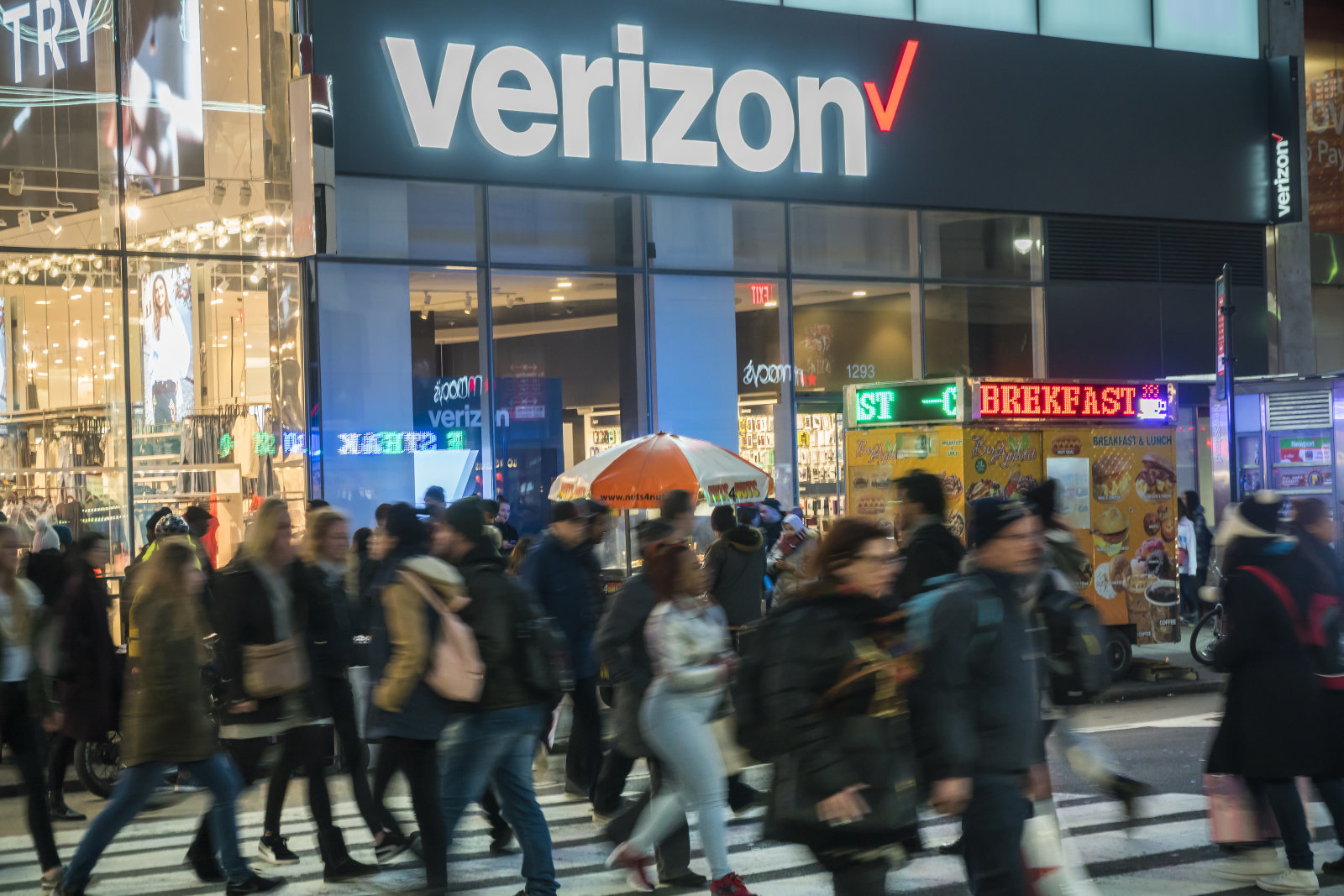 A Verizon Wireless store in the Herald Square neighborhood in New York on Tuesday, April 10, 2018. (ï¿½Photo by Richard B. Levine)