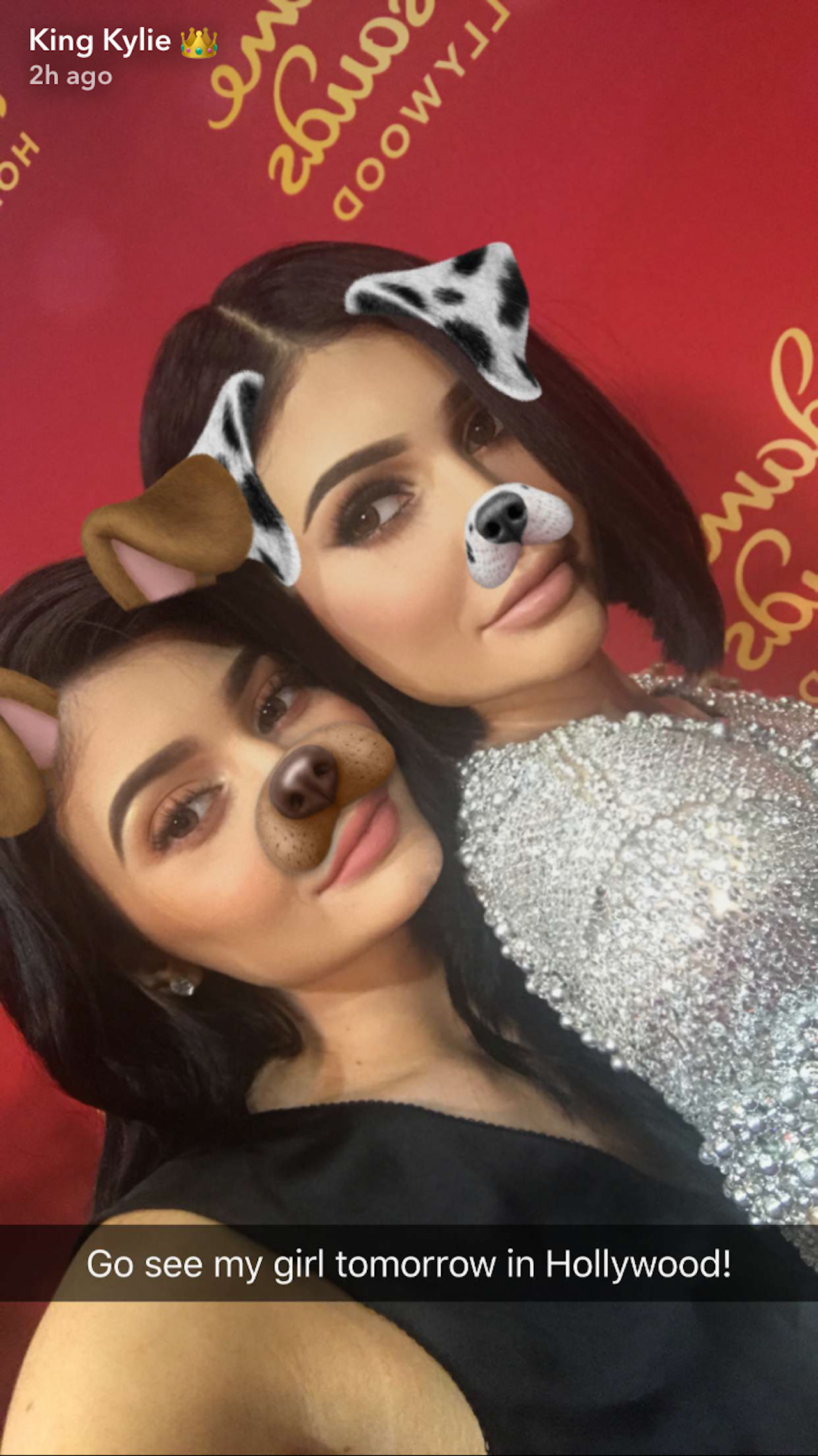 Kylie Jenner Poses With Her Identical Wax Figure See The Insane 