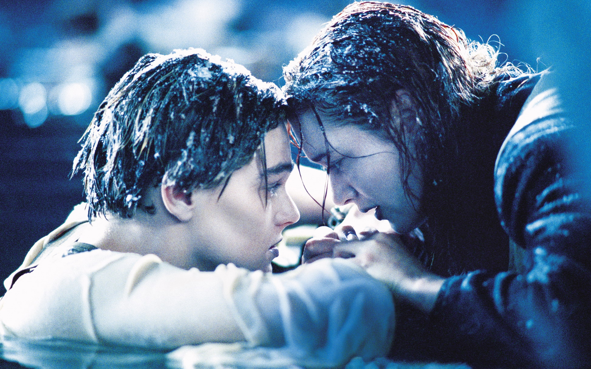 8 Reasons Titanic Is Still the Best Love Story of the 90s