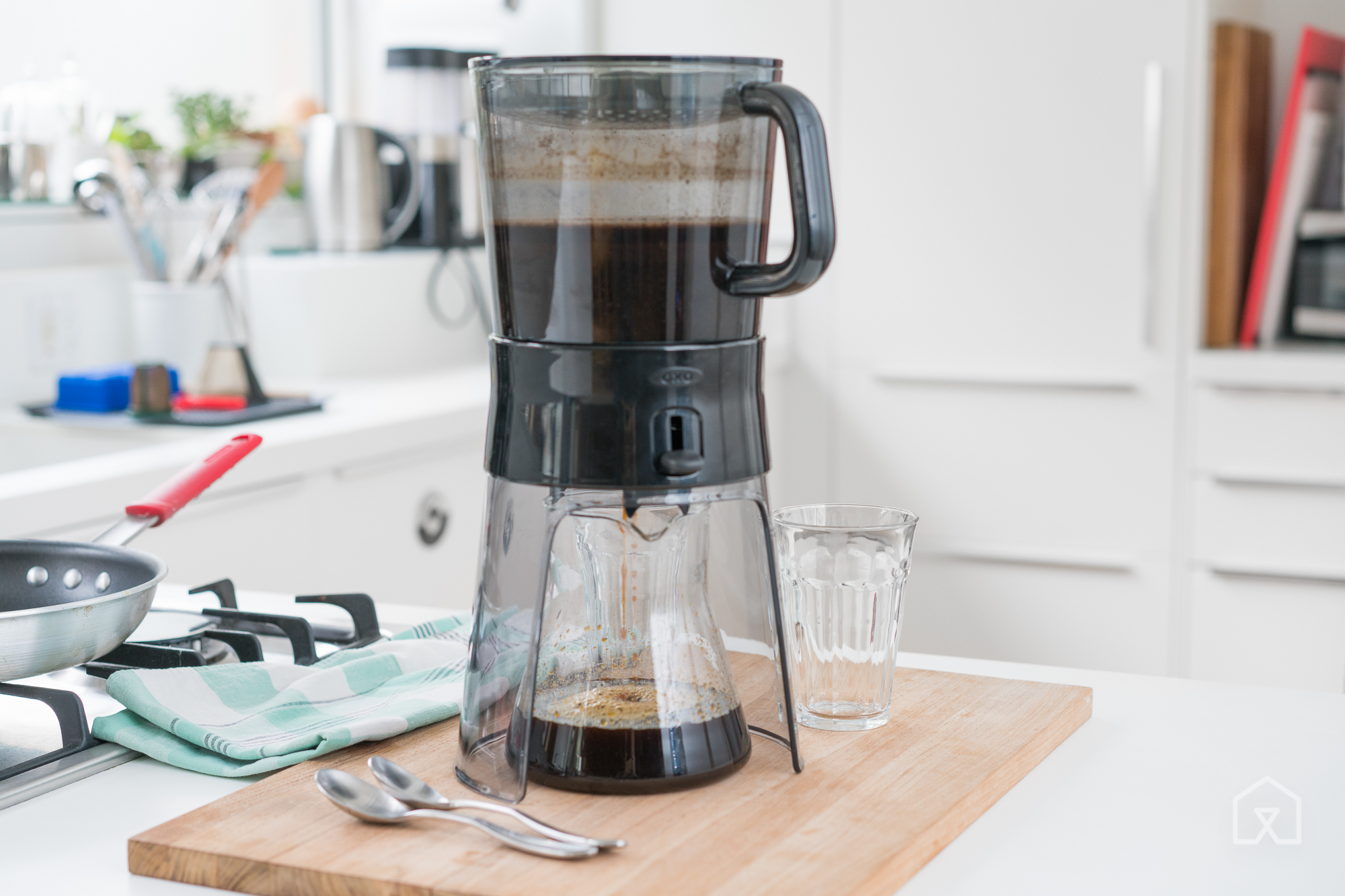 Cold Brew Coffee Maker / COLD BREW Coffee Maker - The Bold Home / There's a cold brew coffee maker out there that's made for everyone.