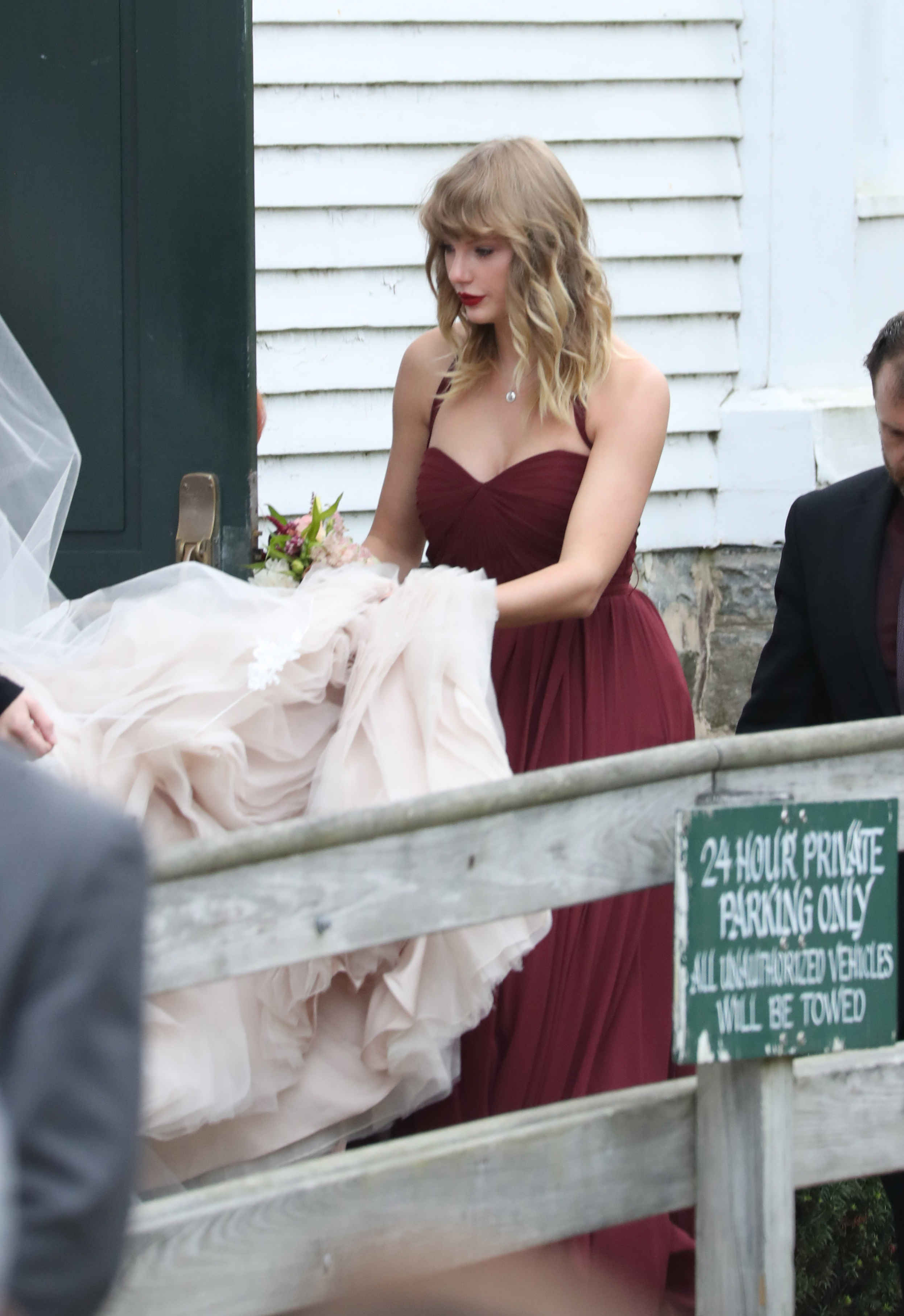 taylor-swift-looks-stunning-as-a-bridesmaid-for-bff-abigail-anderson-s-wedding-see-the-pics