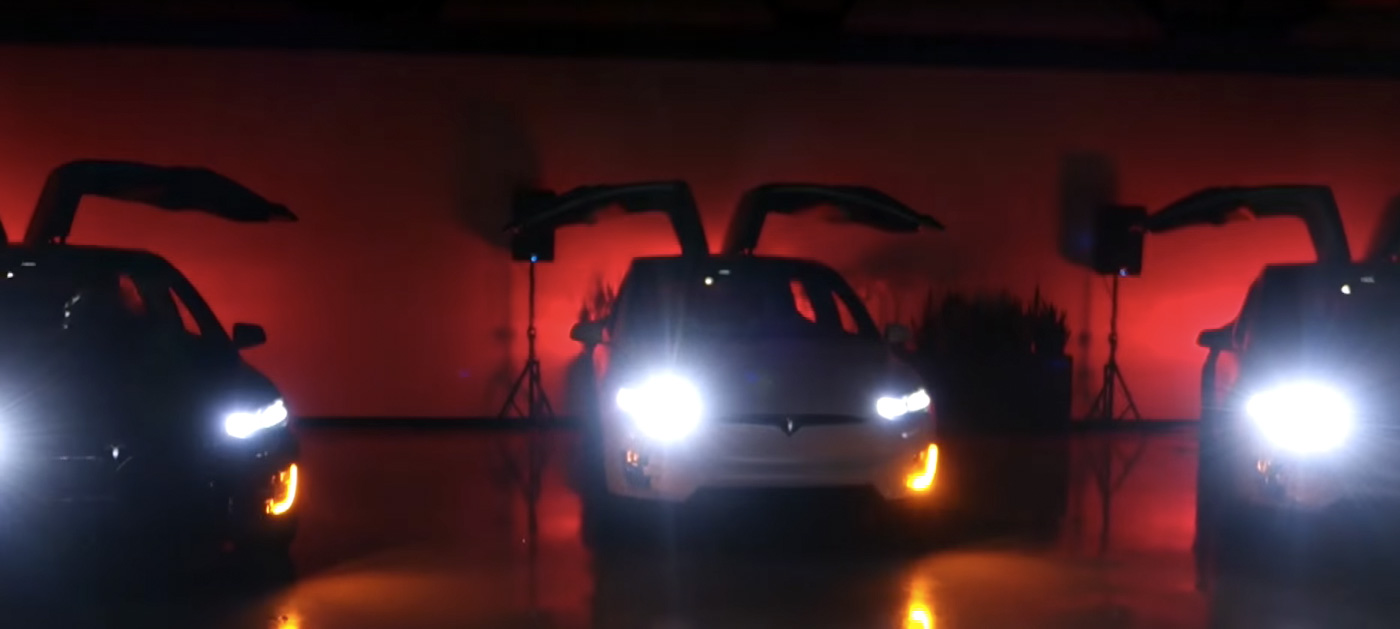 Tesla Model Xmas Show Is Cooler Than Your Houses Lights