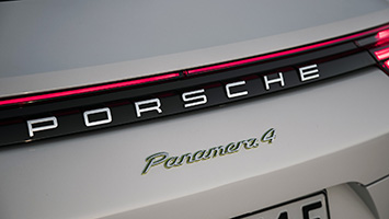 2018 Porsche Panamera 4 E-Hybrid