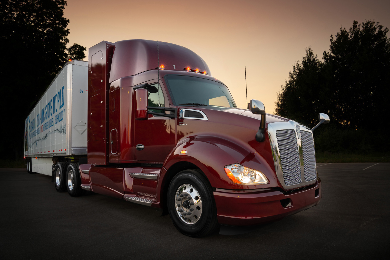 Toyota's latest hydrogen-powered semi boasts 300-mile range